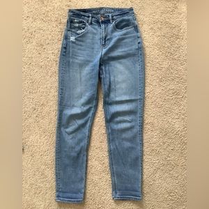 American Eagle Mom Jeans